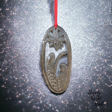 Load image into Gallery viewer, Nativity Ornament - Oval