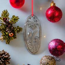 Load image into Gallery viewer, Nativity Ornament - Oval