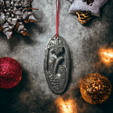 Load image into Gallery viewer, Nativity Ornament - Oval