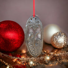 Load image into Gallery viewer, Nativity Ornament - Oval
