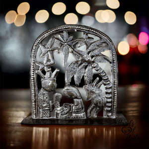 Nativity - Medium with Arch Standing