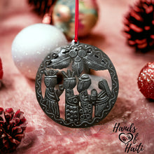 Load image into Gallery viewer, Nativity Ornament - Large with Berries
