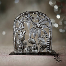 Load image into Gallery viewer, Nativity - Medium with Arch Standing