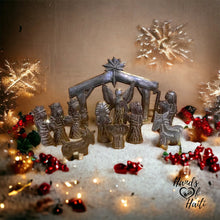 Load image into Gallery viewer, 11 Piece Nativity - Freestanding