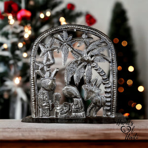 Nativity - Medium with Arch Standing