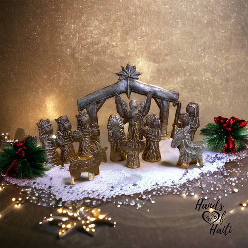 11 Piece Nativity - Freestanding