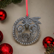 Load image into Gallery viewer, Nativity Ornament - Shooting Star Round