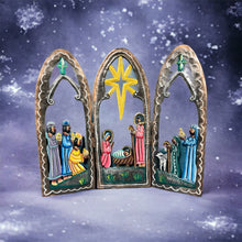 Load image into Gallery viewer, Tri Fold Nativity Painted