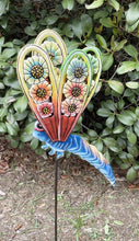 Load image into Gallery viewer, Dragonfly Yard Stake Folded Wings