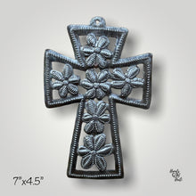 Load image into Gallery viewer, Flower Cross