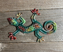 Load image into Gallery viewer, Green 8” Small Gecko
