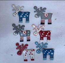 Load image into Gallery viewer, Moose Ornament Set