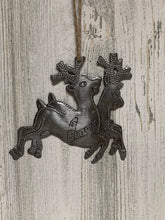 Load image into Gallery viewer, Double Deer Ornament