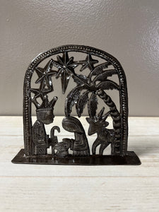Nativity - Medium with Arch Standing