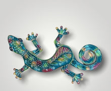 Load image into Gallery viewer, Green 18” Medium Gecko